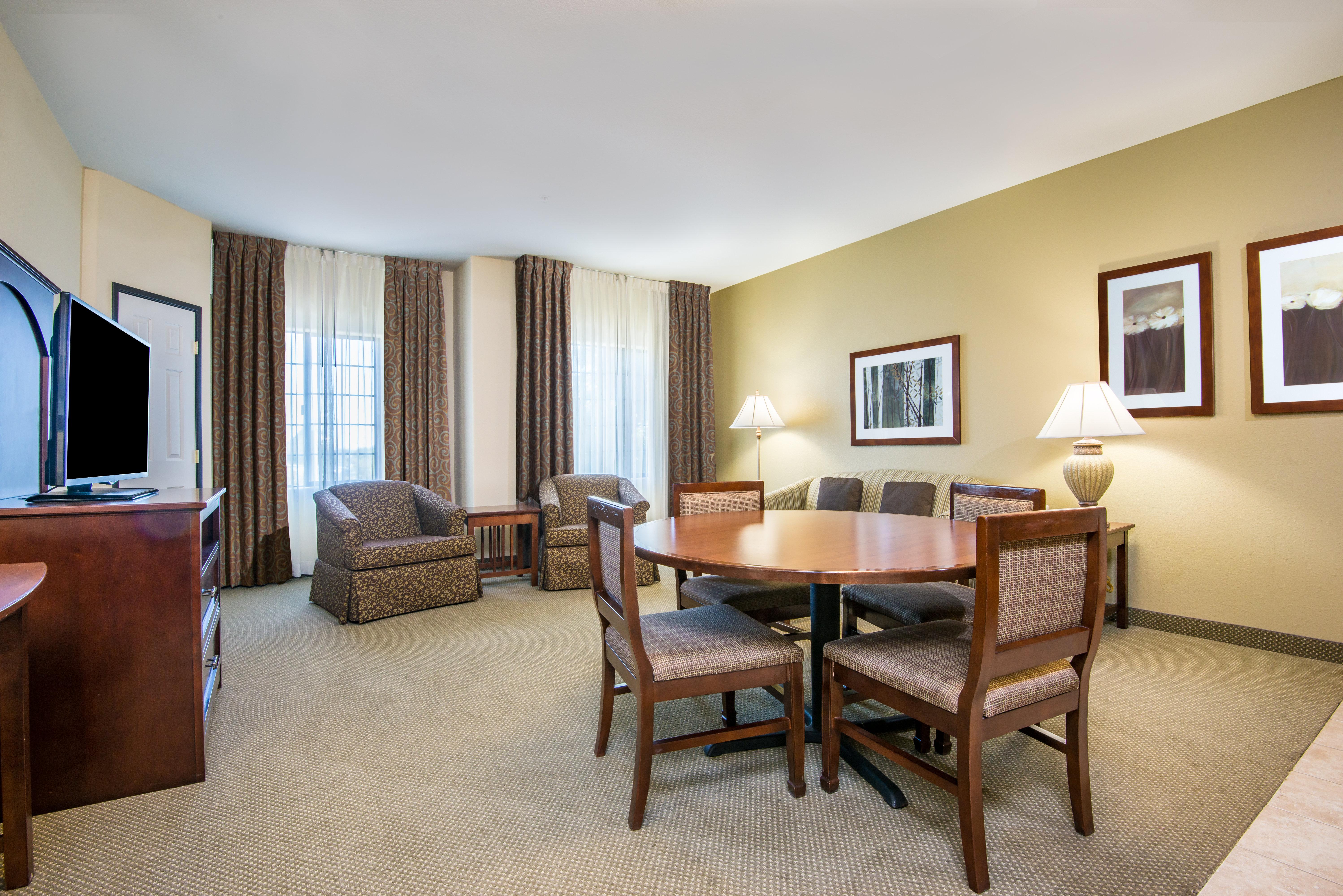 Staybridge Suites Phoenix Glendale Sports Dist By Ihg Bagian luar foto