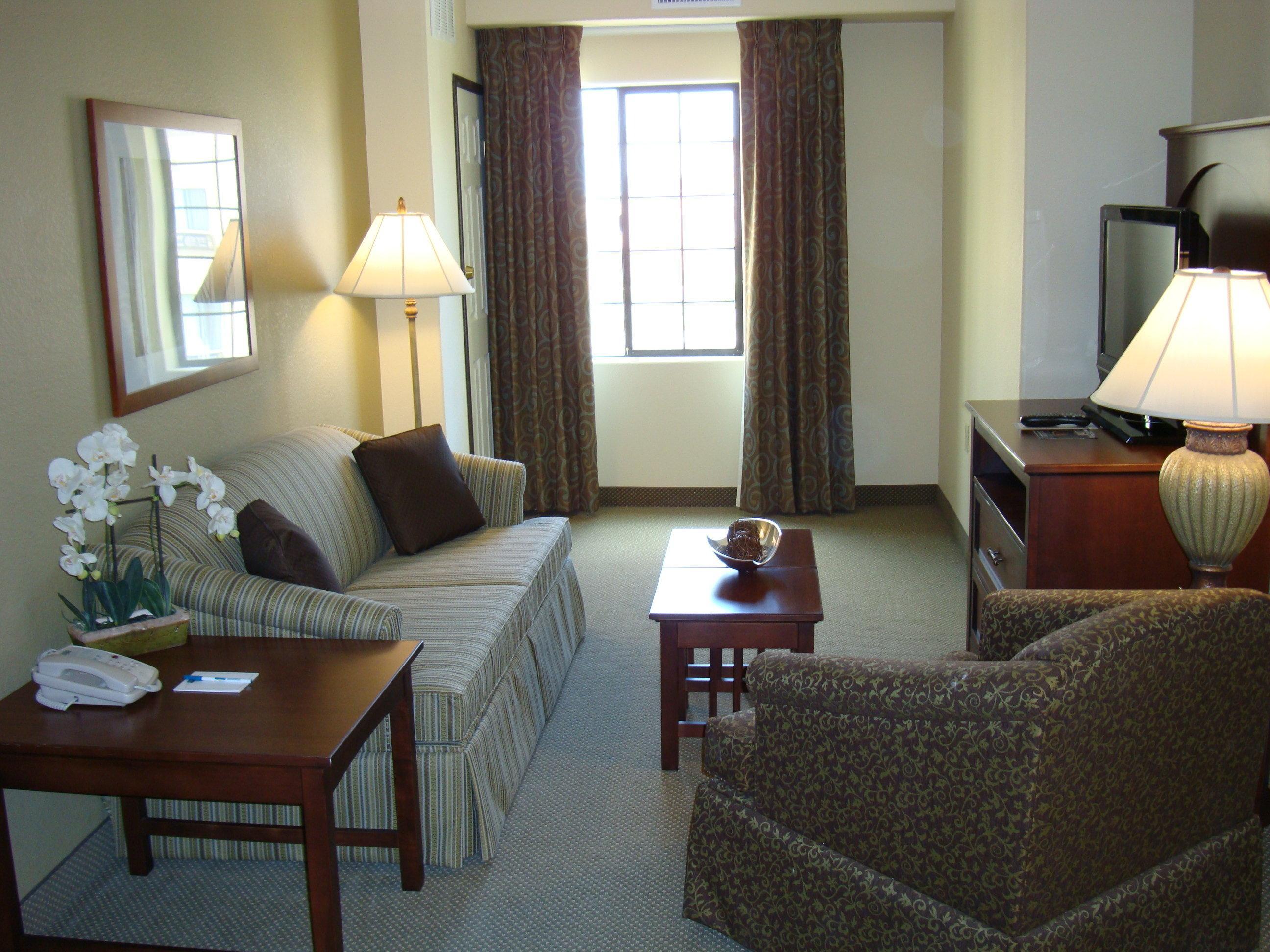 Staybridge Suites Phoenix Glendale Sports Dist By Ihg Ruang foto