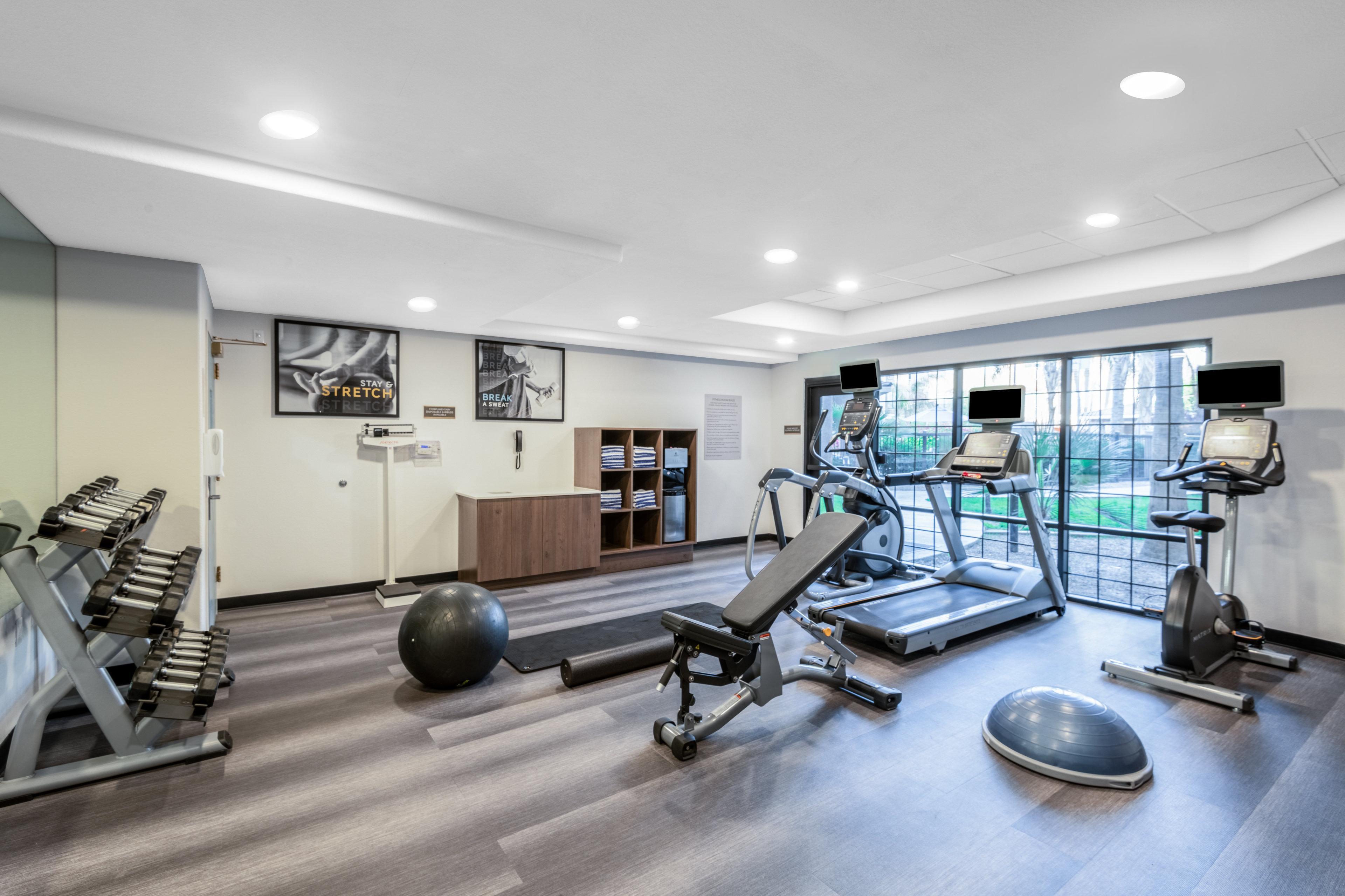 Staybridge Suites Phoenix Glendale Sports Dist By Ihg Bagian luar foto